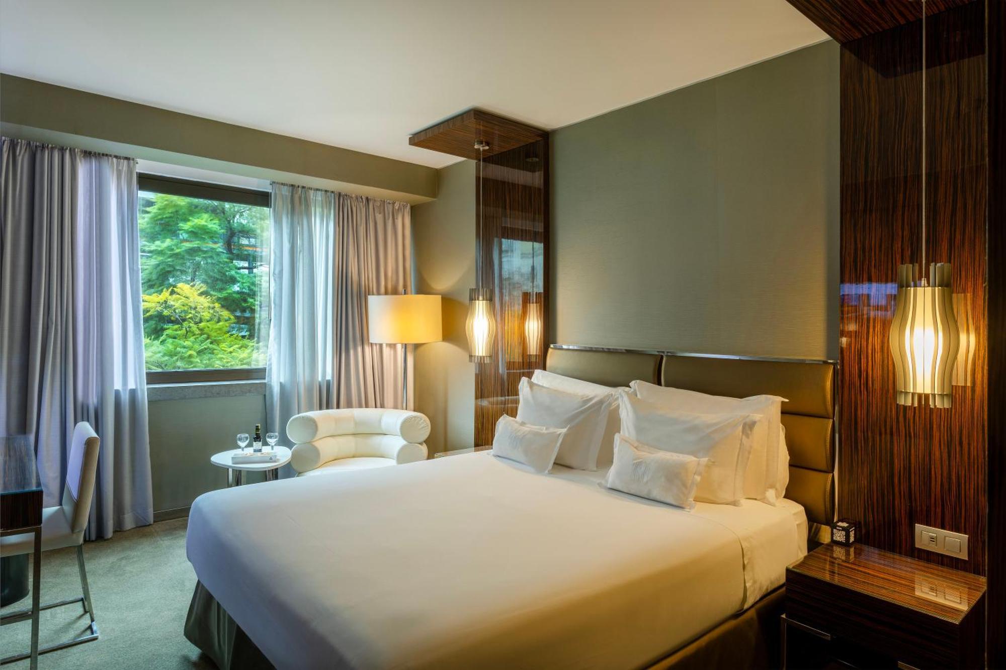 Deluxe Premier King Room,1756392907:JPEG