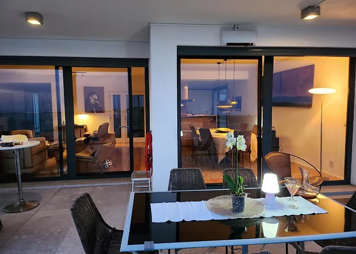 Modern Villa With Sea & River View Pool And Gym.